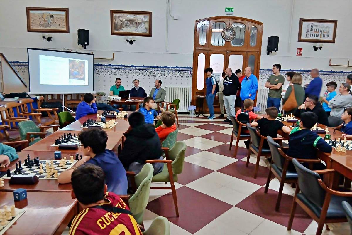 Tomelloso presenta su III Open de Ajedrez con 3.000 euros en premios y la vista puesta en la cueva del Mercado de Abastos